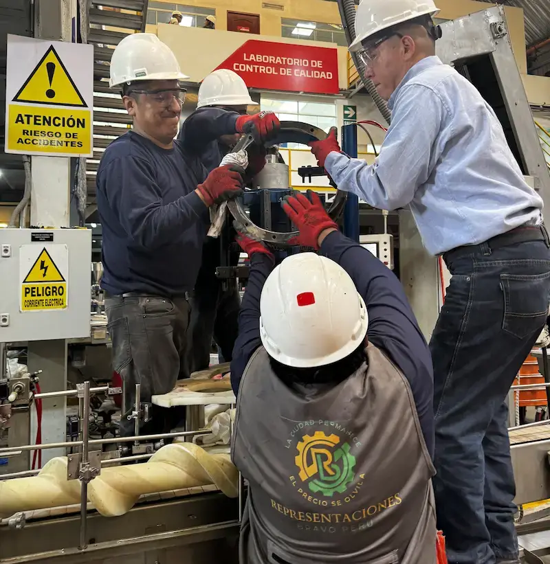 Capacitación técnica aplicada a repotenciación de maquinaria industrial